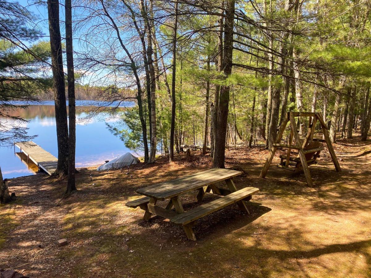 Serene Woodruff Cottage Lakefront Access! Exteriör bild